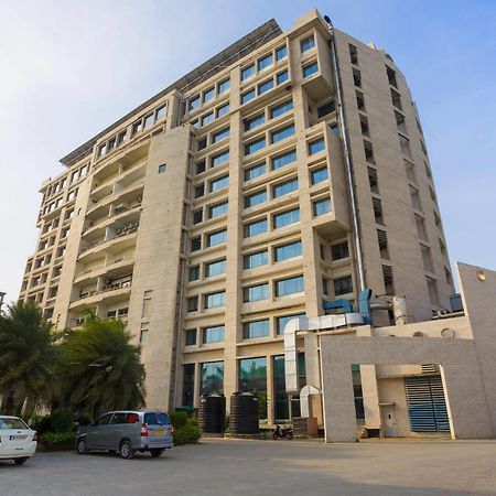 Chennai Hotel ภายนอก รูปภาพ