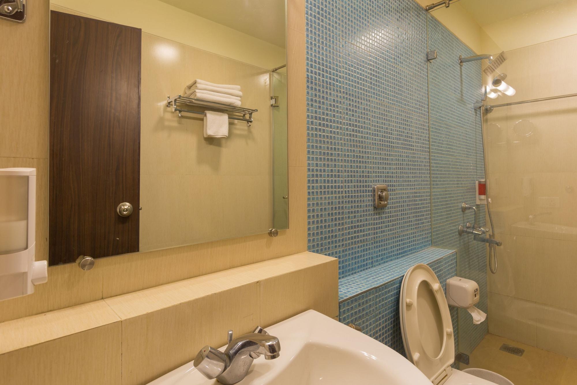 Chennai Hotel ภายนอก รูปภาพ