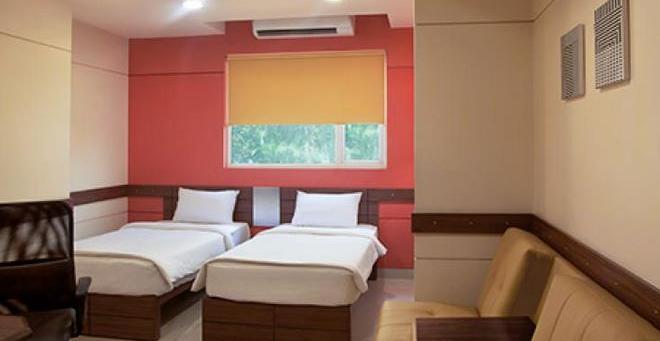 Chennai Hotel ภายนอก รูปภาพ