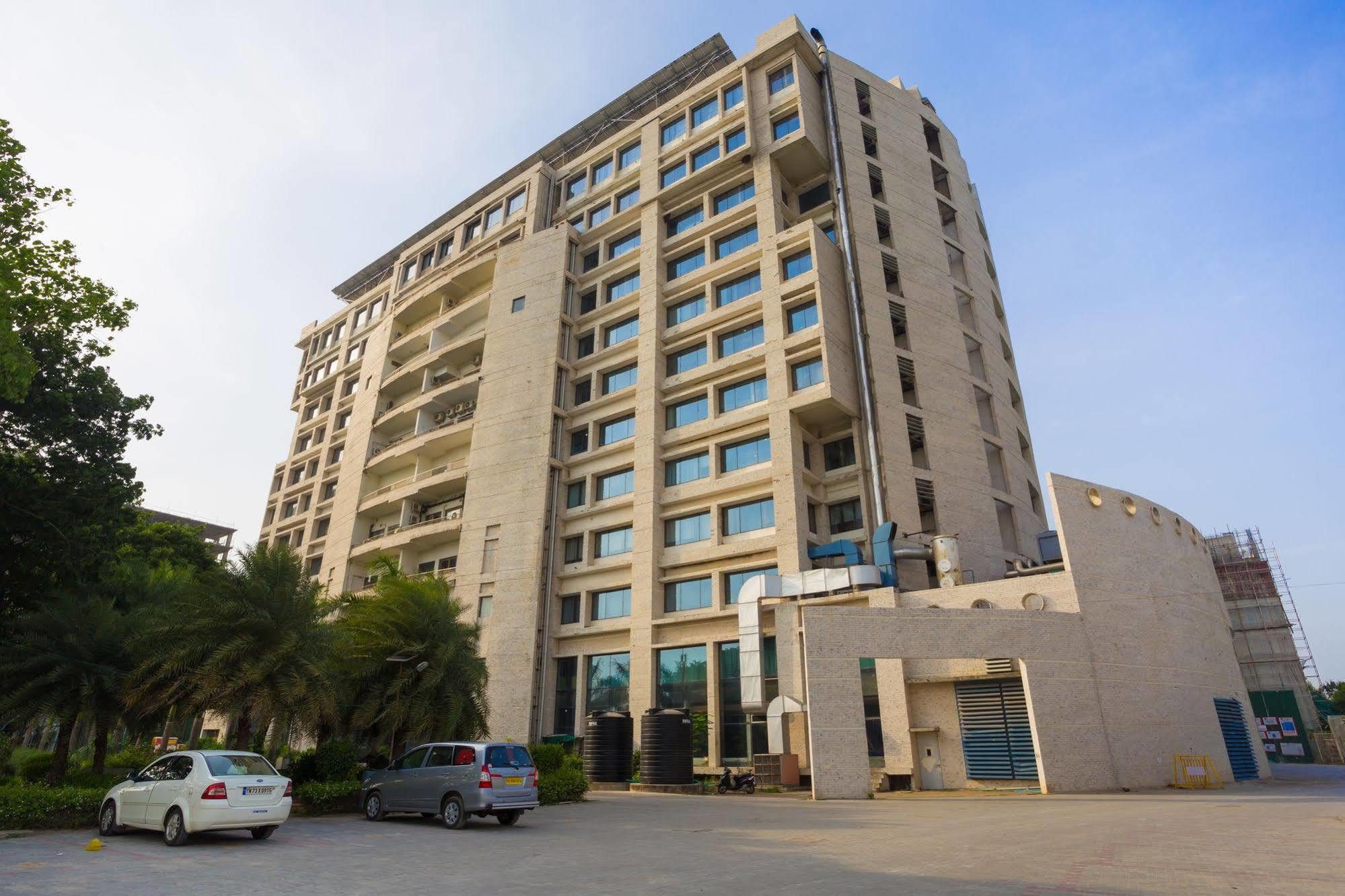 Chennai Hotel ภายนอก รูปภาพ